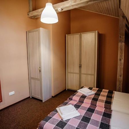 Guest House "Arkhistratyg" Lviv Exterior foto