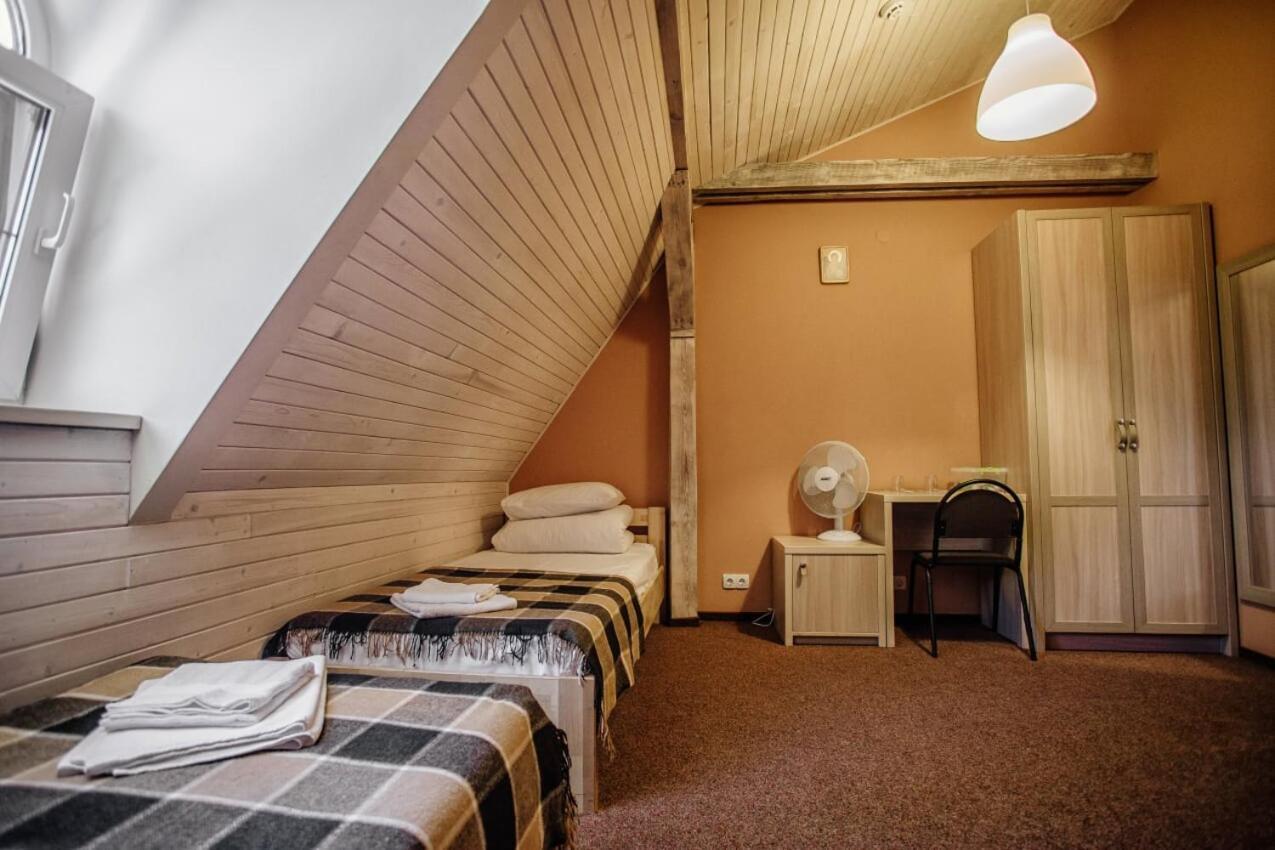 Guest House "Arkhistratyg" Lviv Exterior foto