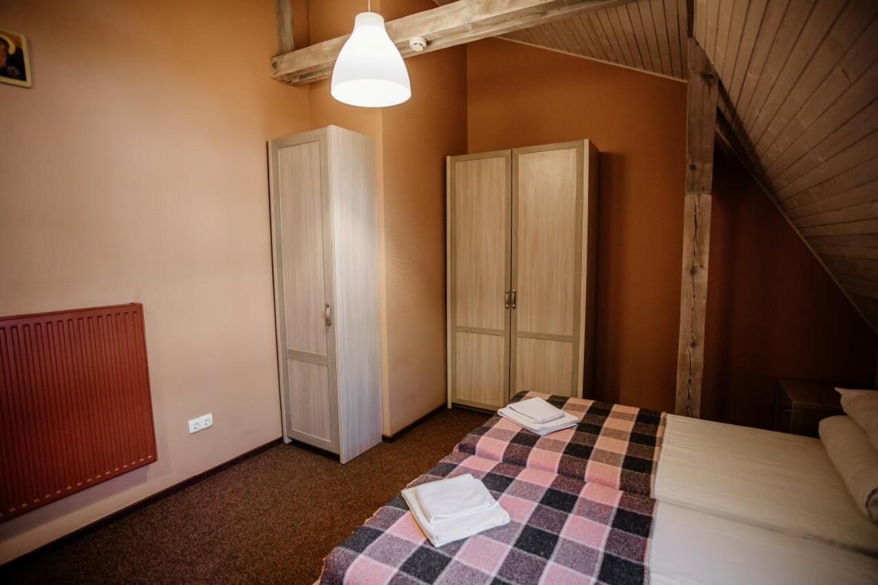 Guest House "Arkhistratyg" Lviv Exterior foto