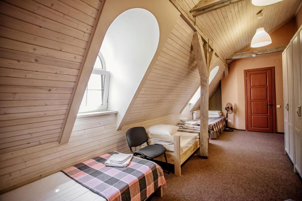 Guest House "Arkhistratyg" Lviv Exterior foto