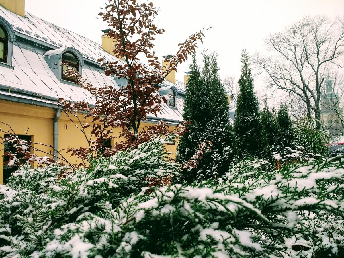 Guest House "Arkhistratyg" Lviv Exterior foto