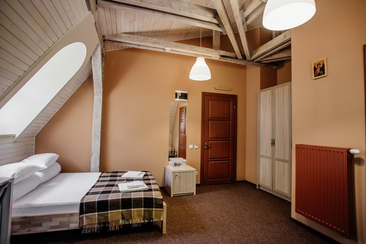 Guest House "Arkhistratyg" Lviv Exterior foto