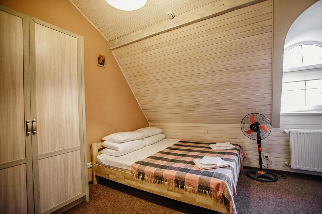 Guest House "Arkhistratyg" Lviv Exterior foto