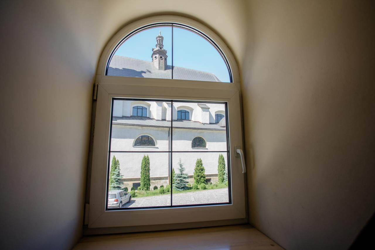 Guest House "Arkhistratyg" Lviv Exterior foto