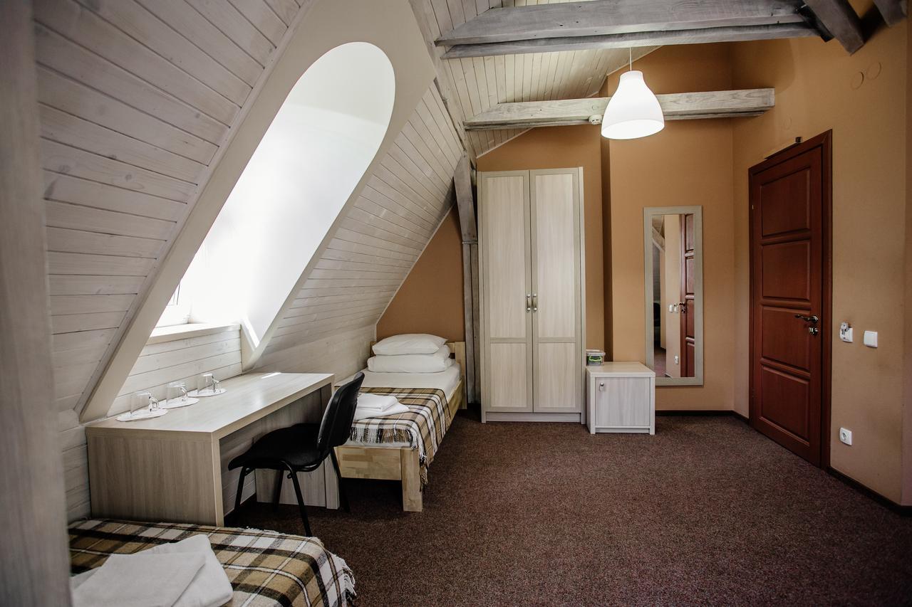 Guest House "Arkhistratyg" Lviv Exterior foto